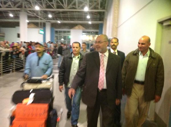 محافظ كفر الشيخ يعود إلى ارض الوطن بعد أداء العمرة