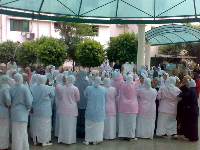 إضراب ممرضات بمستشفى حميات كفر الشيخ رفضًا لممارسات الإدارة