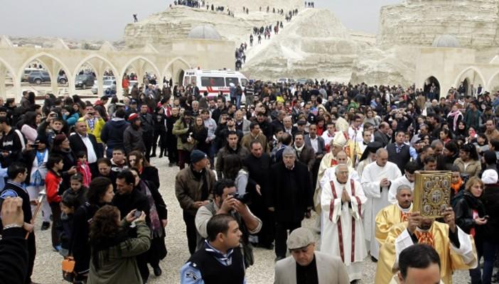 تواصل مغادرة افواج الأقباط الى القدس