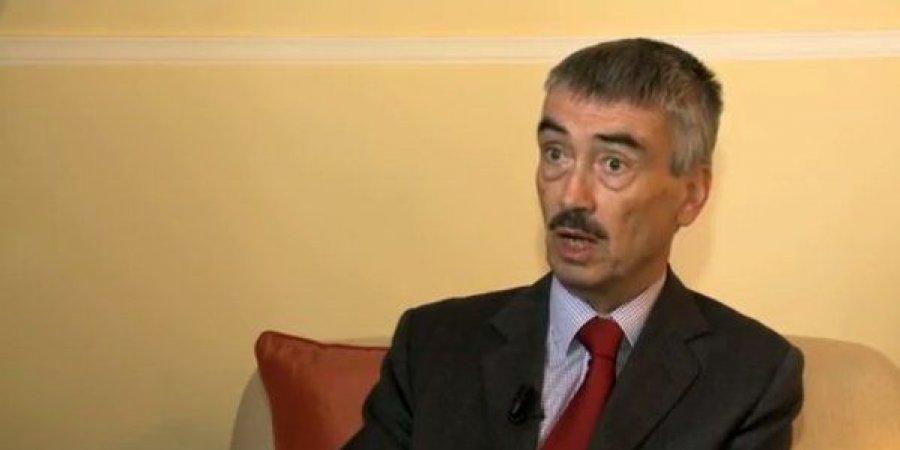 سفير بريطانيا لدى ليبيا: التسوية الليبية ترأب الصدع وتحقق الأمن