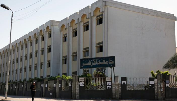 طلاب أزهر أسيوط حائرون بين تأجيل الدراسة وتقديم الامتحانات