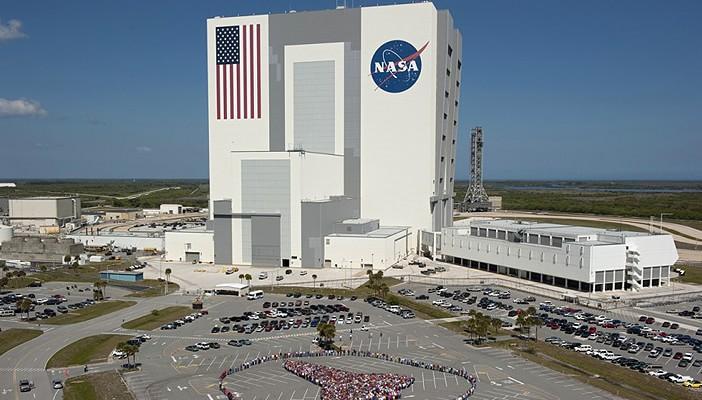 ناسا تتعاون مع وكالة أوروبية لتدمير صخرة فضائية