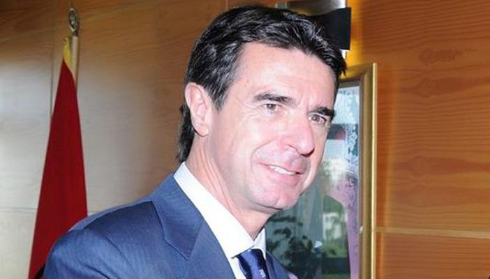 وزارة الصناعة الإسبانية تُعلن إلغاء تأشيرات الدخول للسياح الروس