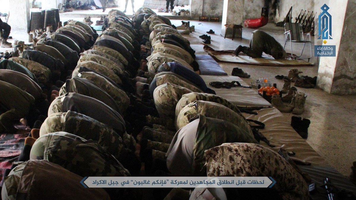 بالصور.. تحرير الشام تعلن عن بدء عملية عسكرية في الساحل السوري