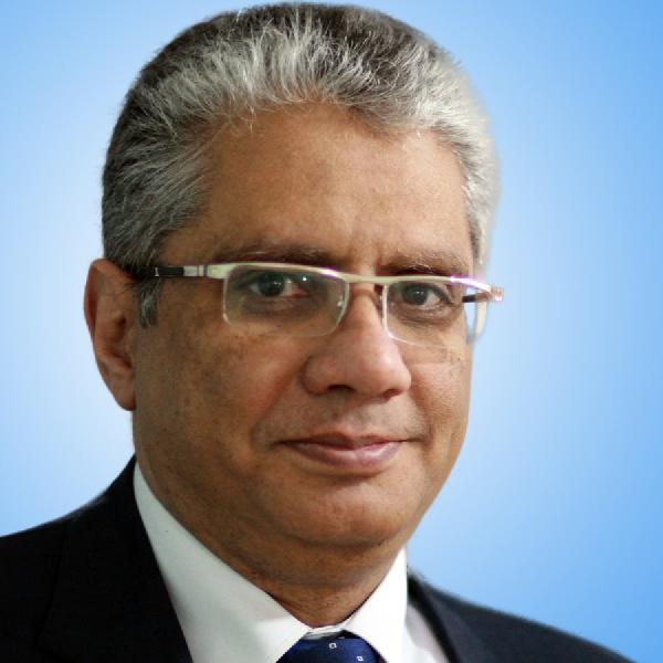 “مسلم” : الانقلاب يدهس أصدقائه المغيبين ويحارب الشرفاء