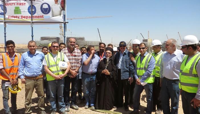 وفد كنسي يزور محطة كهرباء أسيوط