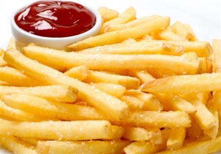 منها زبدة الفول السوداني.. 5 أطعمة سيئة السمعة ومفيدة للصحة