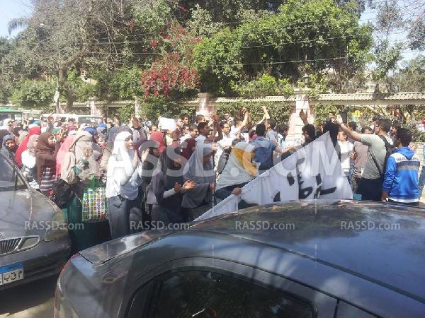 مسيرة نسائية مناهضة للانقلاب بشبين الكوم