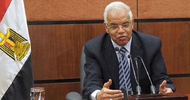 على خطى حكومة قنديل .. حظر سير سيارات النقل من 6 صباحا لـ11مساءً