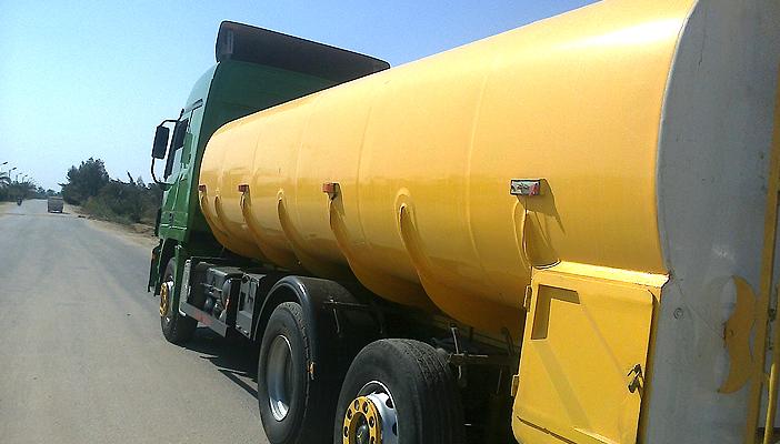 إحباط محاولة تهريب 25 ألف طن محروقات في السويس