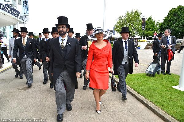 حاكم دبي يُعلن عن وظائف نسائية بمواصفات خاصة