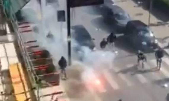 بالفيديو.. اشتباكات عنيفة بين جماهير لاتسيو وباليرمو