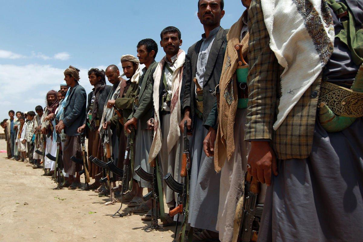 المقاومة الشعبية في عدن تأسر ضابطين إيرانيين