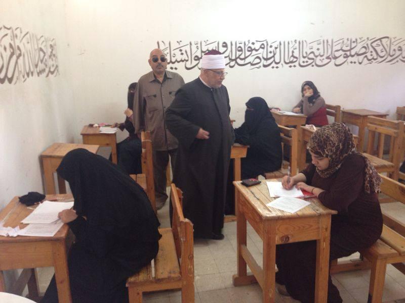 بعد نصف ساعة.. تسريب امتحاني الجبر والكيمياء بالثانوية الأزهرية