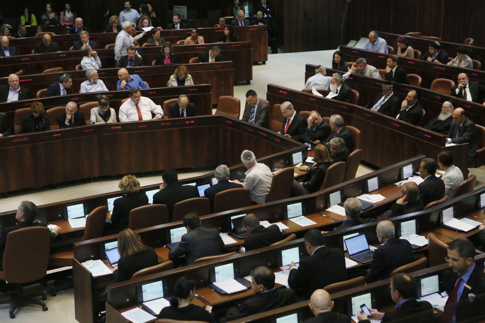 “أحرونوت”: تعديل كامب ديفيد بعد ضم “تيران وصنافير” للسعودية