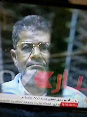 “نجلة مرسي” تؤكد: من في قفص الاتهام ليس أبي