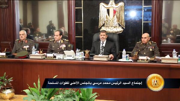 عاجل ..الرئيس مرسي يرقي 3 قيادات بالجيش لرتبة فريق