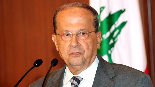 الرئيس اللبناني يعلِّق عمل مجلس النواب لمدة شهر