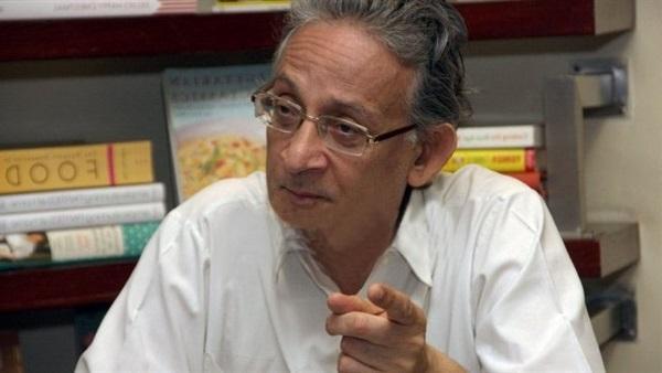 السناوي: كلام الحكومة حول “تيران وصنافير” يصعب تصديقه