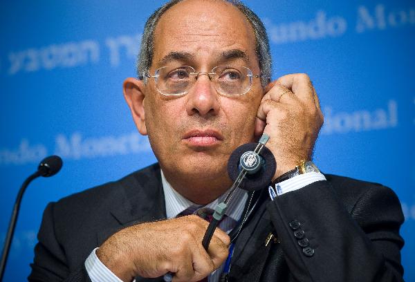 دعوي أمام “الإداري” لإسقاط الجنسية عن “وزير مالية مبارك”