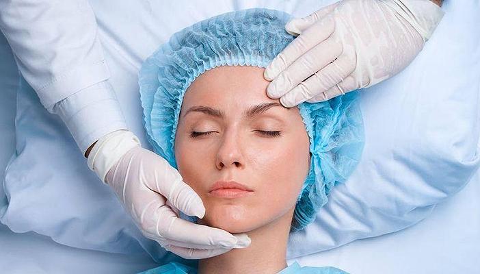 مناقشات علمية حول إمكانية زراعة رأس بشري على جسد آخر