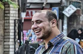 والدة أحد المعتقلين تناشد المنظمات الحقوقية للعثورعلى نجلها