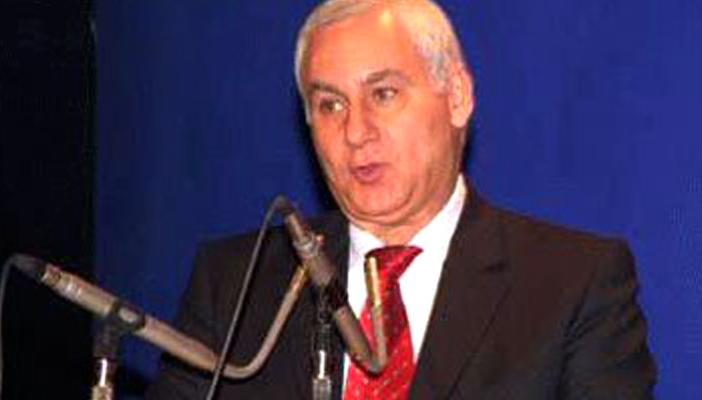 الشوباشي..عازف طبول الحرب على الأزهر و الحجاب