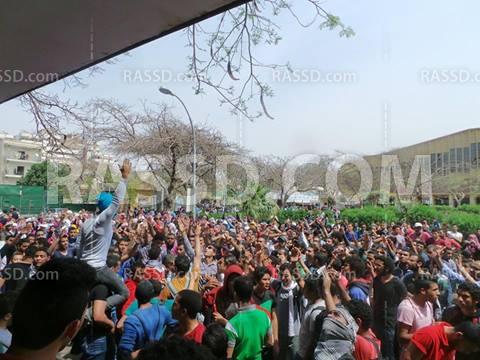 مسيرة لطلاب “عين شمس” ردًا على اقتحام أمن الانقلاب للجامعة