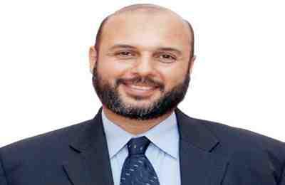 تجديد حبس عمرو زكي 45 يومًا