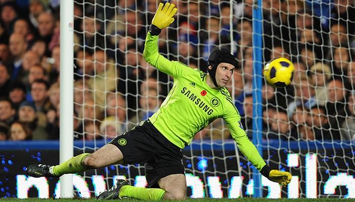 ليفربول ينافس أرسنال على استعارة “تشيك”