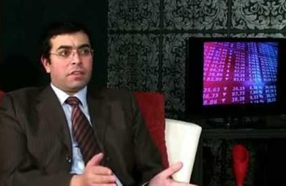 صدمة لمؤيدي السيسي بعد سخرية “عرايس”.. يا خوفي قناة السويس تطلع فرنسية