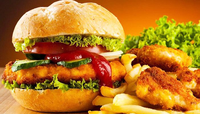 دراسة تحذر من استهلاك الوجبات الجاهزة والمعلبة