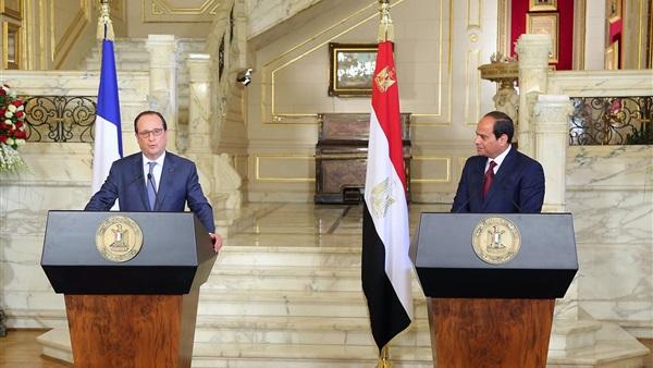 صحف فرنسية: السيسي يشتري السلاح من باريس بأموال السعودية