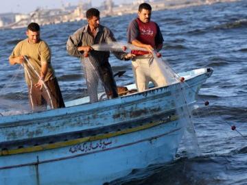 ليبيا تفرج عن 14 صياداً بعد تدخل نقابة الصيادين