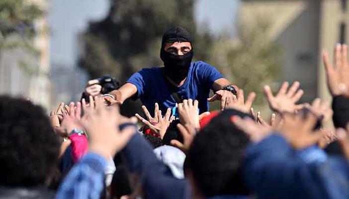 طلاب ضد الانقلاب: سنرد على اعتداءات فالكون بجامعة القاهرة