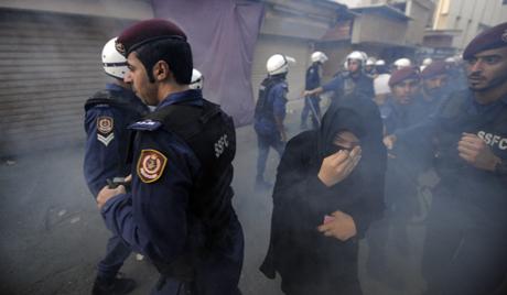 اشتباكات لمحتجين بحرينيين مع الأمن البحريني  منذ الصباح