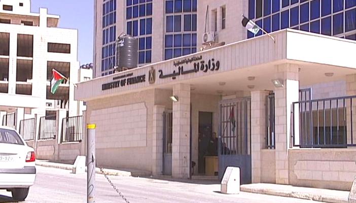 فلسطين: انتهاء أزمة المرتبات بعد إفراج إسرائيل عن أموال الضرائب