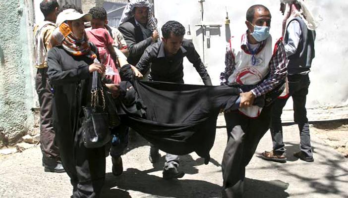 مقتل 13 مدنيا يمنيًا بالخطأ خلال غارات عاصفة الحزم