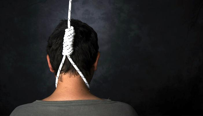 مصرع شاب شنقا بـ أبوتيج.. وعداد الانتحار يحصد 8 “أسايطة”