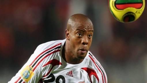 ورطة داخل الزمالك بسبب ملايين أجوجو