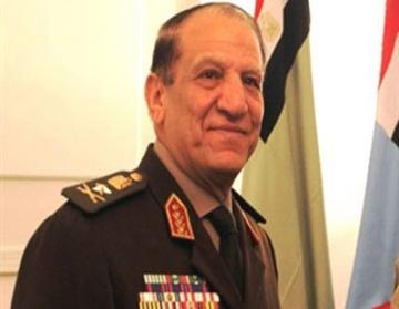 الفريق سامي عنان يزور بابا الأقباط الأرثوذكس  للعزاء