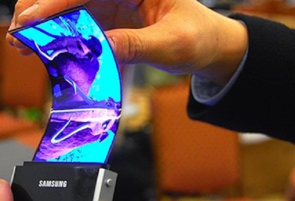 “جالاكسى نوت 4 ” هاتف جديد من “سامسونج”بشاشة قابلة للثنى