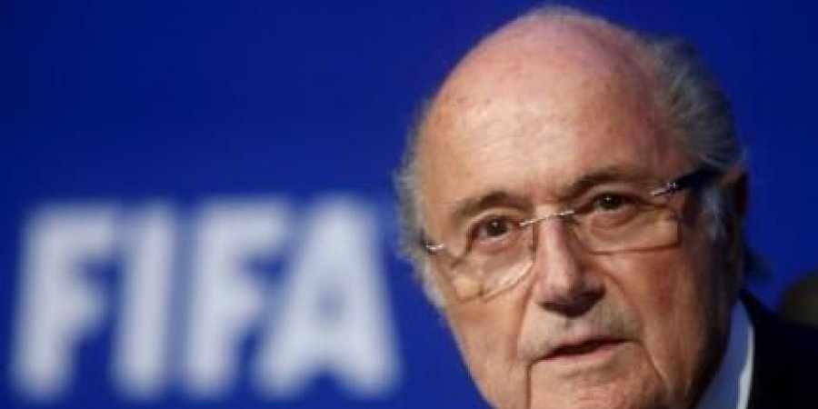 “الجاسوس”.. تهمة جديدة بطلها بلاتر