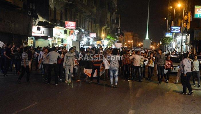 بالصور.. تظاهرة شبابية في ميدان التحرير تطالب بإسقاط حكم العسكر