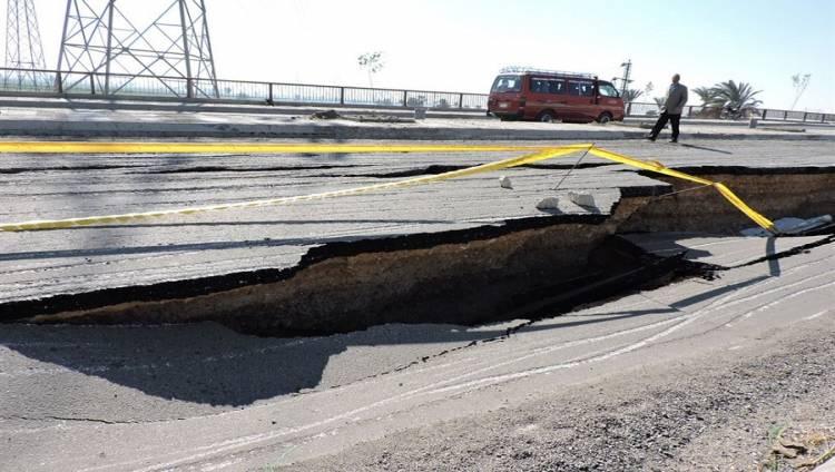 انهيار جزئي مفاجئ بكوبري في الأقصر