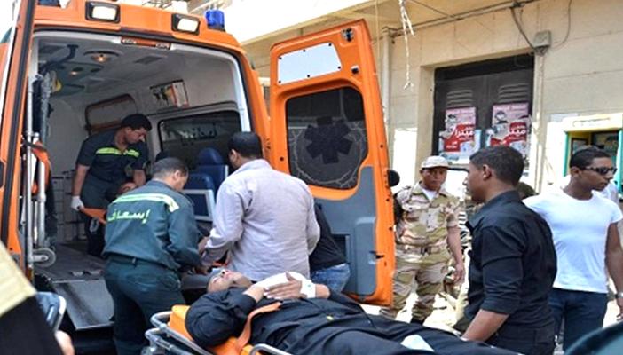 إصابة 4 أشخاص في انقلاب سيارة شرطة على طريق “القاهرة-أسيوط”