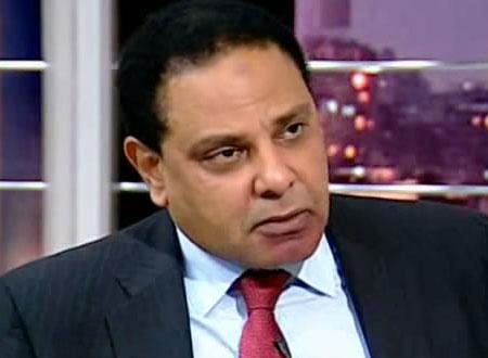 علاء الأسواني: حتى لو قمع النظام مظاهرات اليوم.. ماذا يفعل غدًا؟