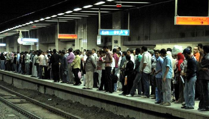 المترو: حركة الخط الثالث توقفت لاصطدام القطار بالصدادات