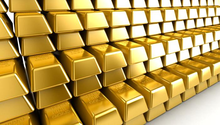 الذهب يُلامس أدنى مستوى له منذ منتصف مارس الماضي