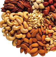 5 أطعمة صحية..حذار من تناولها بإفراط